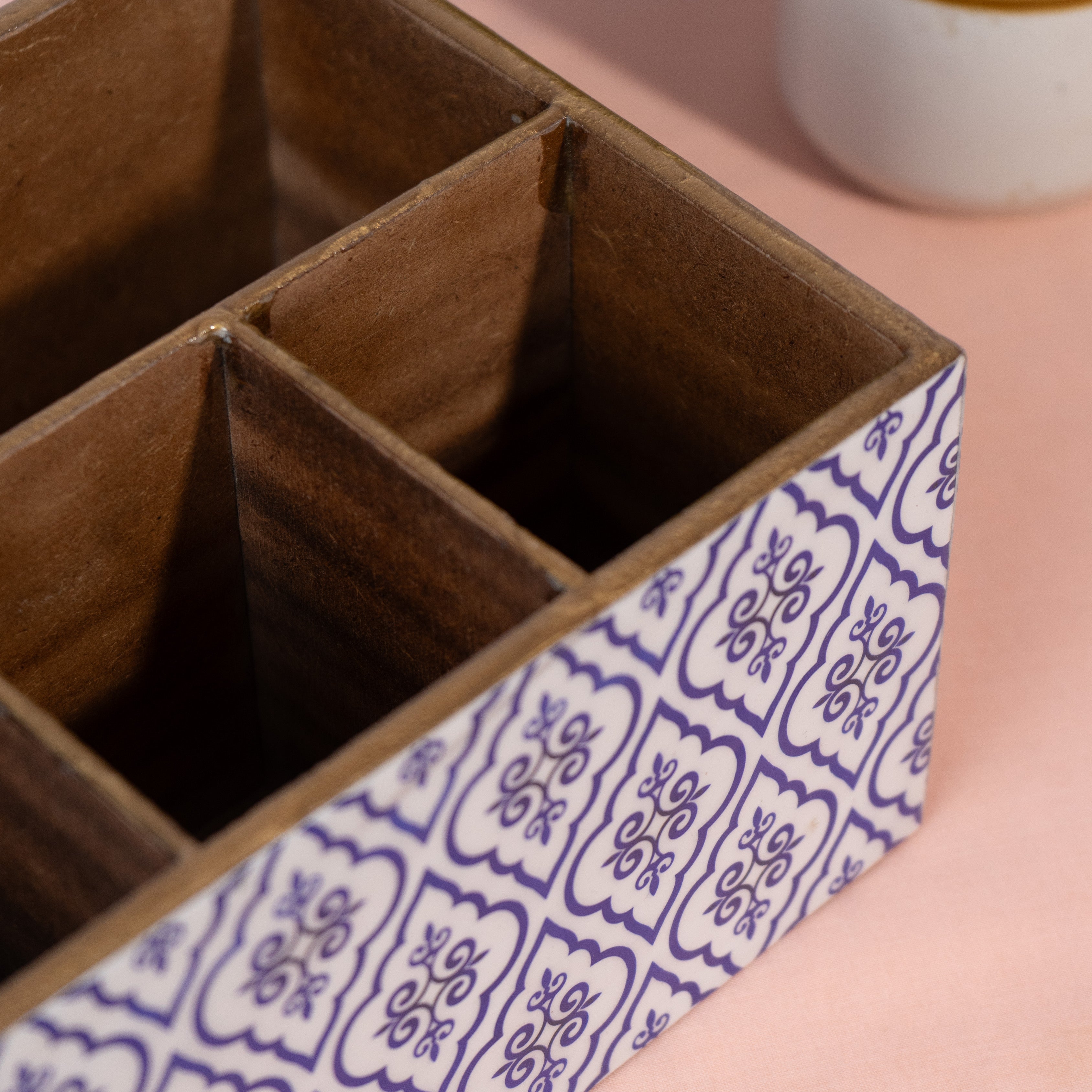 Wooden Utensil Holder - Kitchen Countertop Organizer for Spoons & Cutlery with 6 Slots