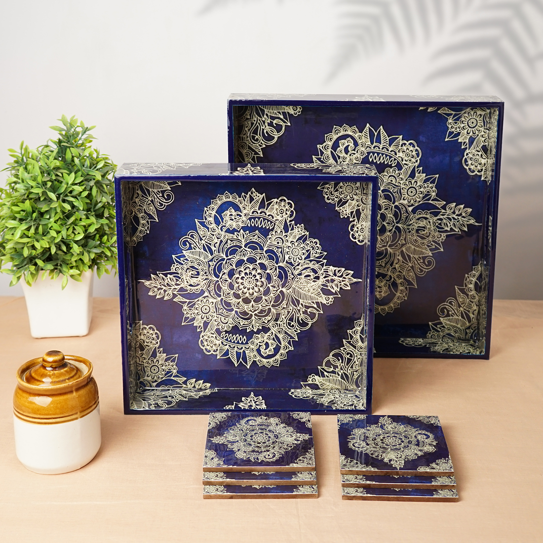 Amimashop® Magenta Set of 2 Wooden Serving Trays with Coasters 12"& 14"